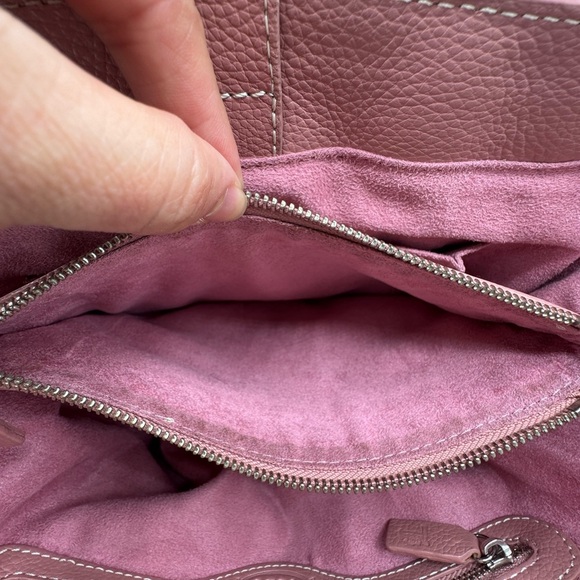 Tod's Pink Very Soft Pebbled Leather Tote with Elegant Design - Picture 8 of 14